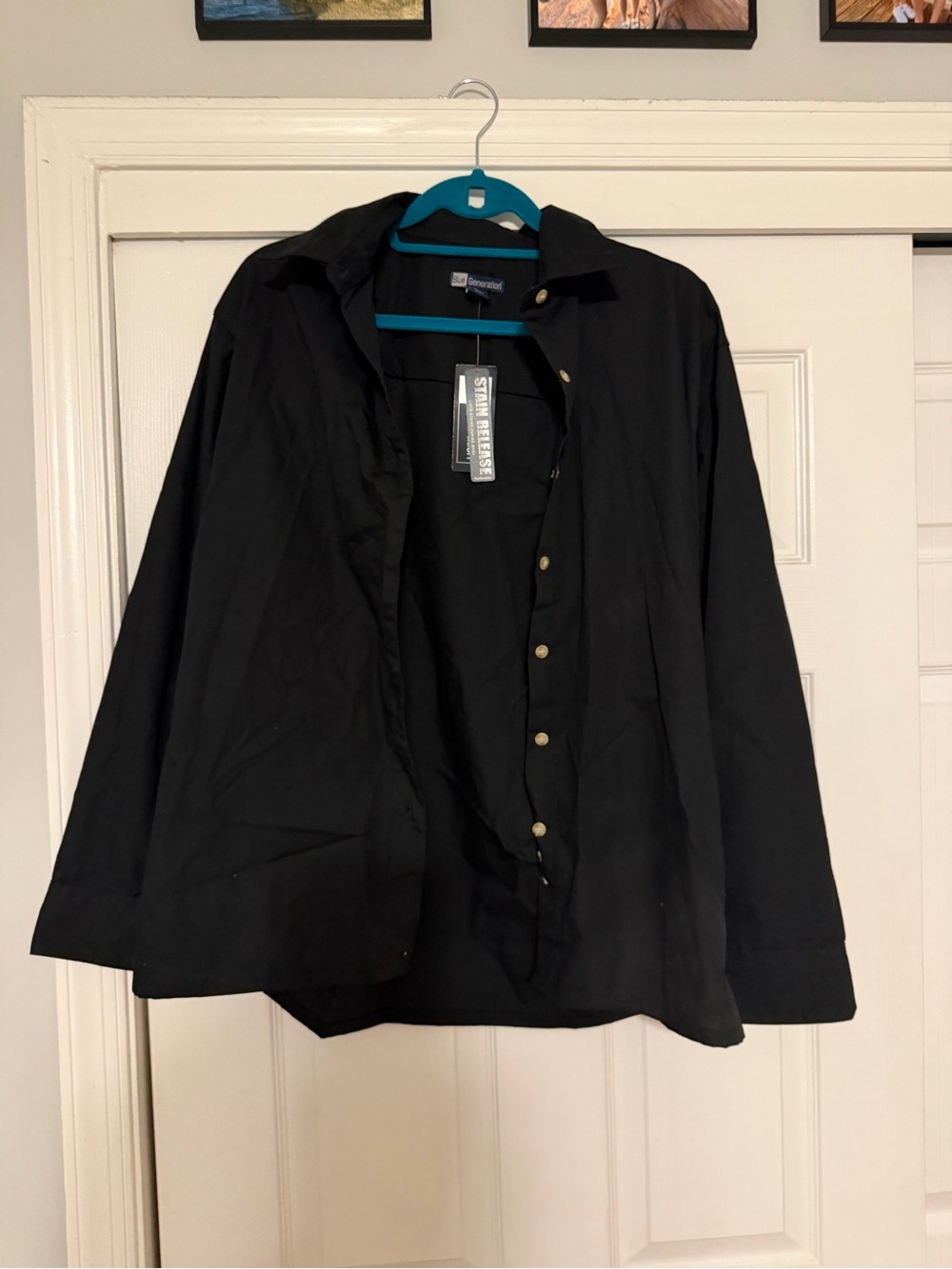 Black Womens Lightweight Button-Front shirt